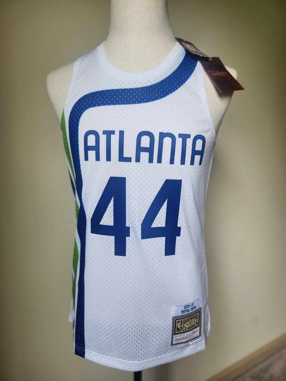 NWT Mitchell Ness Pete Maravich Atlanta Hawks 1970-71 Swingman Jersey S